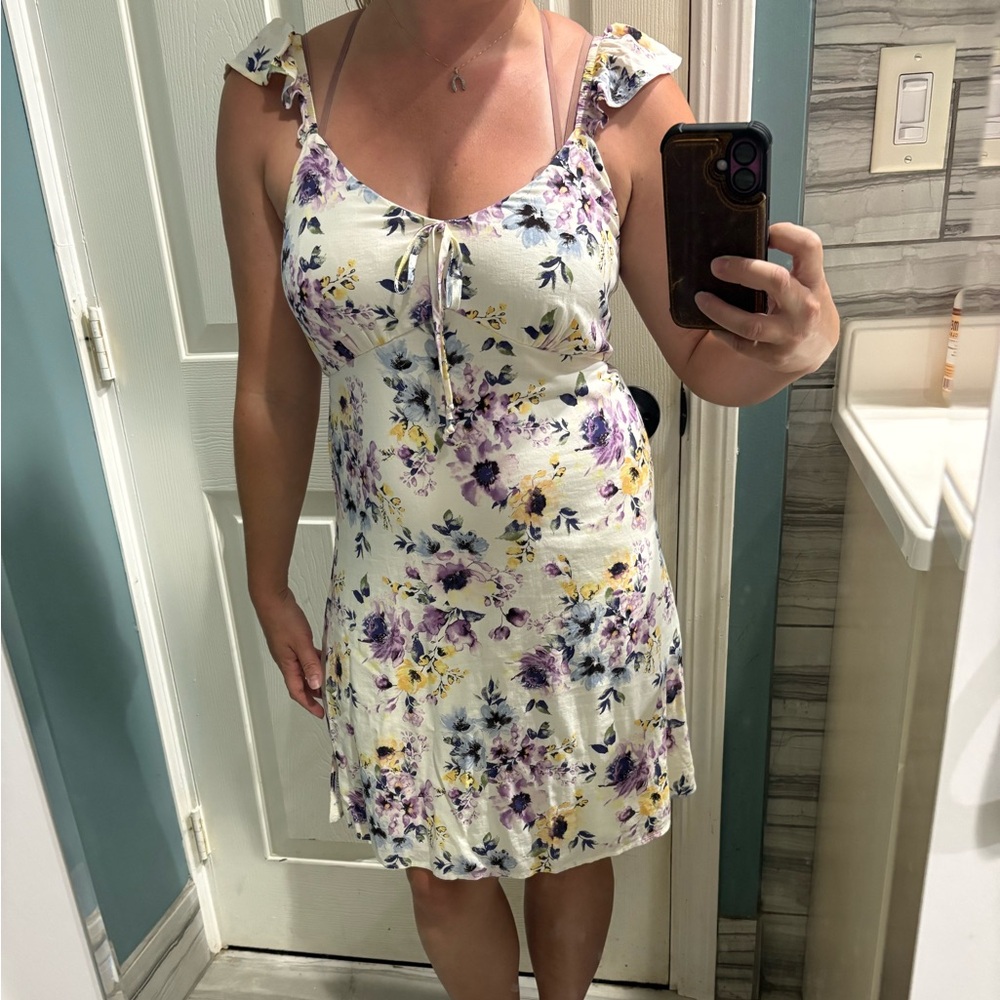 Live to be spoiled Flowy Floral Mini Dress with Ruffle Sleeves